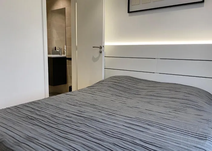 シャレー Manhattan